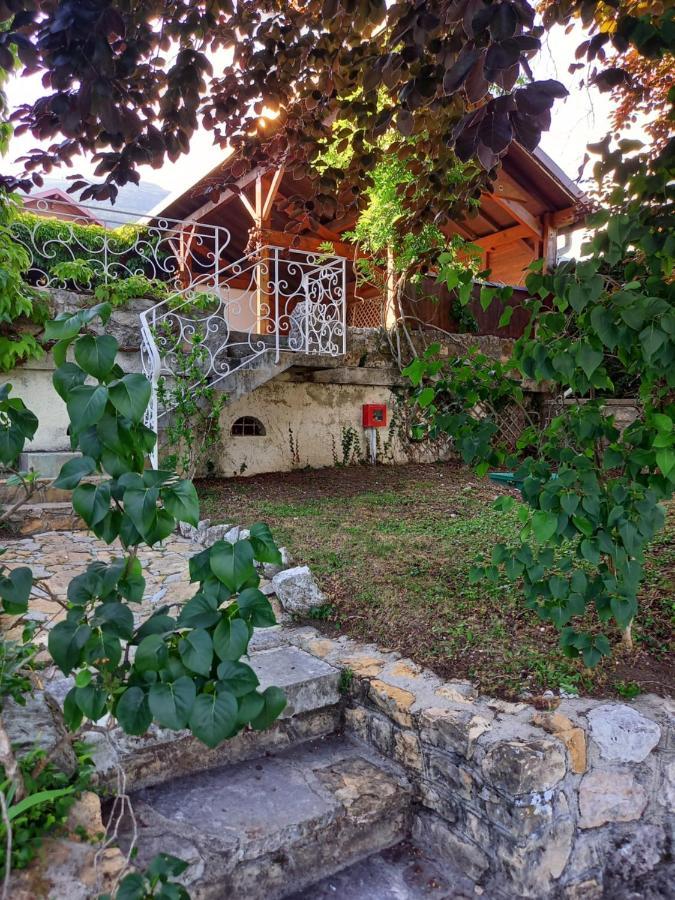 Auberge Des Chasseurs Echenevex Екстер'єр фото