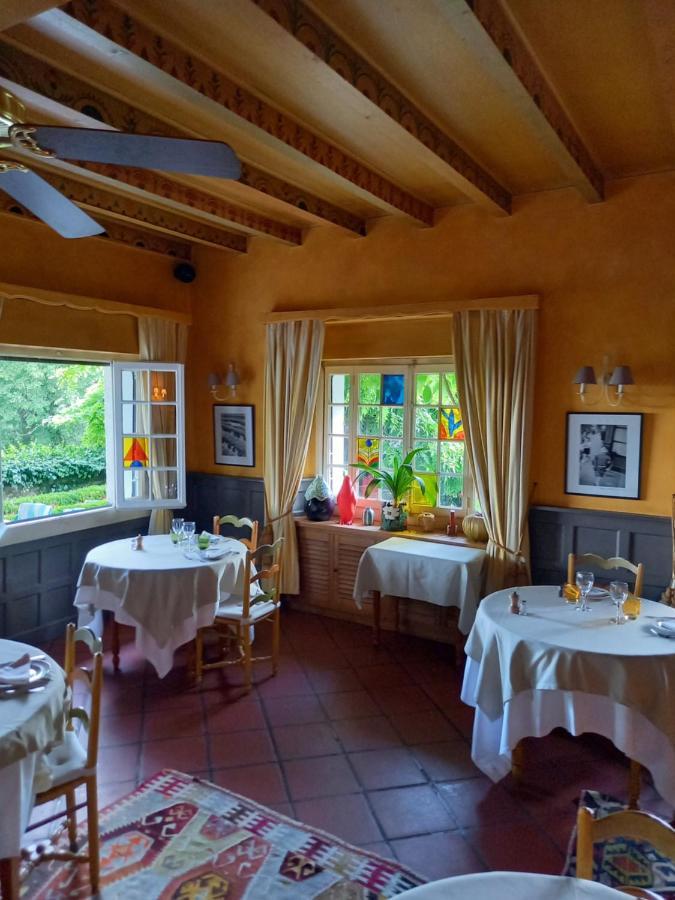 Auberge Des Chasseurs Echenevex Екстер'єр фото
