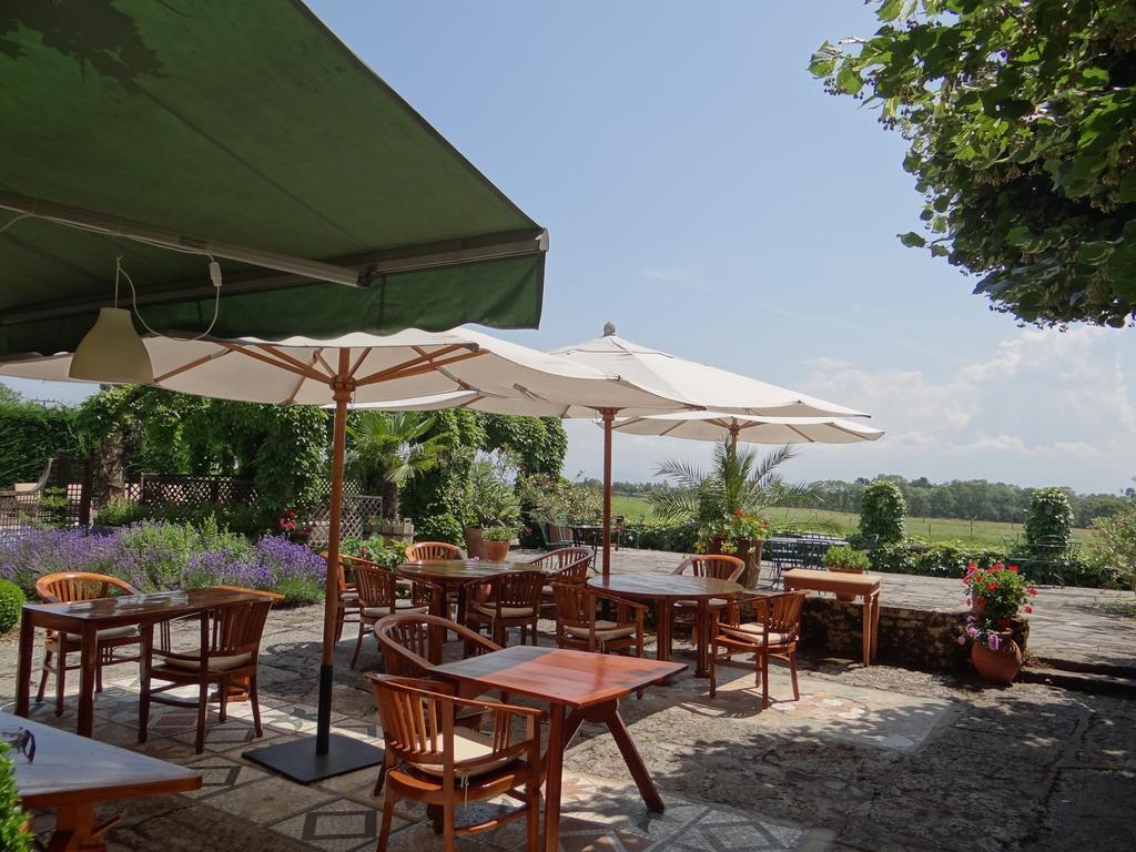 Auberge Des Chasseurs Echenevex Екстер'єр фото